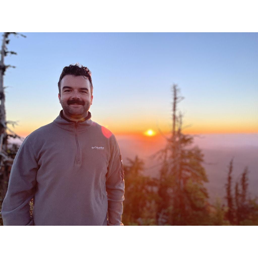 Sunrise hike up Black Butte!