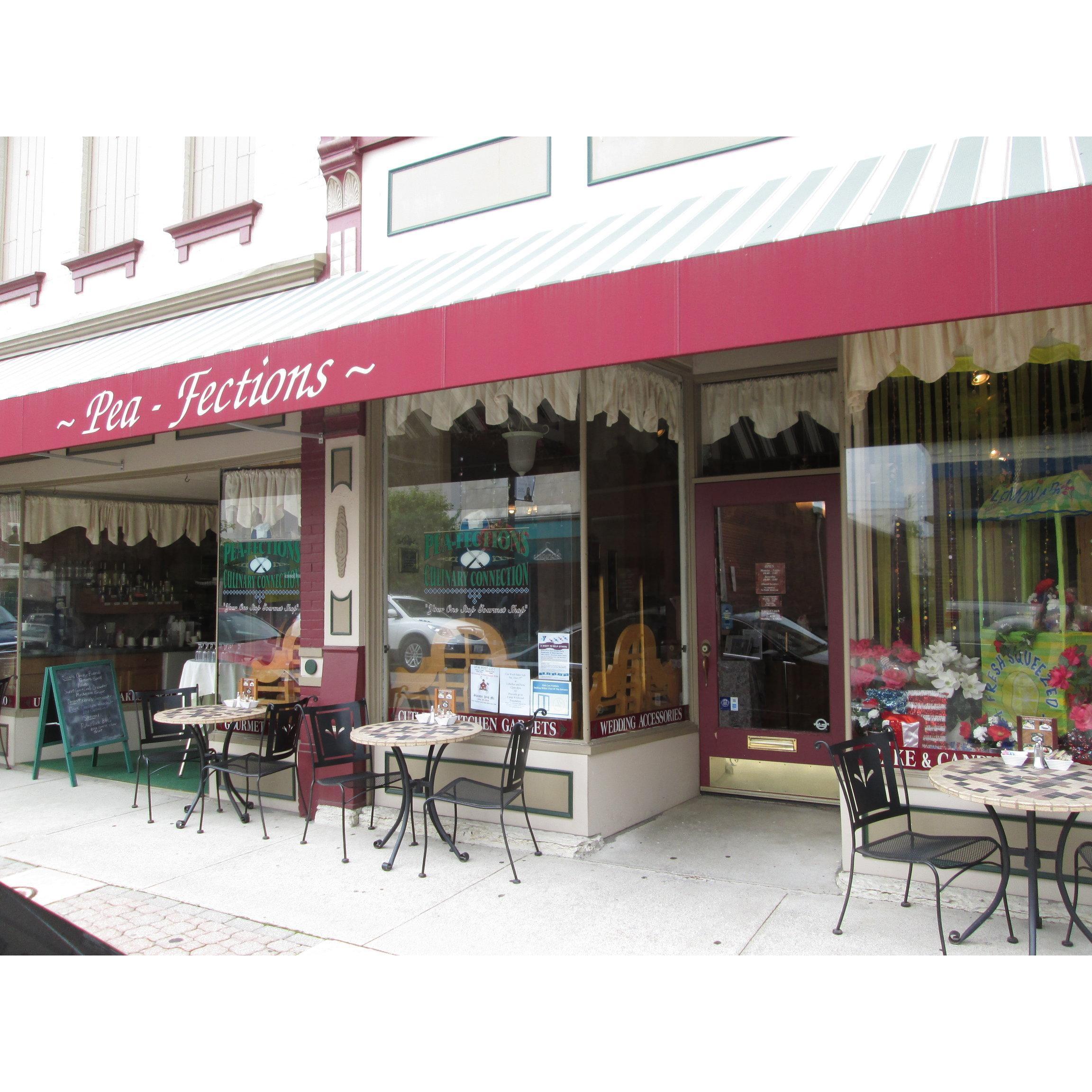 Pea-Fections (A wonderful place to grab lunch! It's local soup, sandwich, salad and most importantly DESSERT!) Definitely recommended for out of town guests!