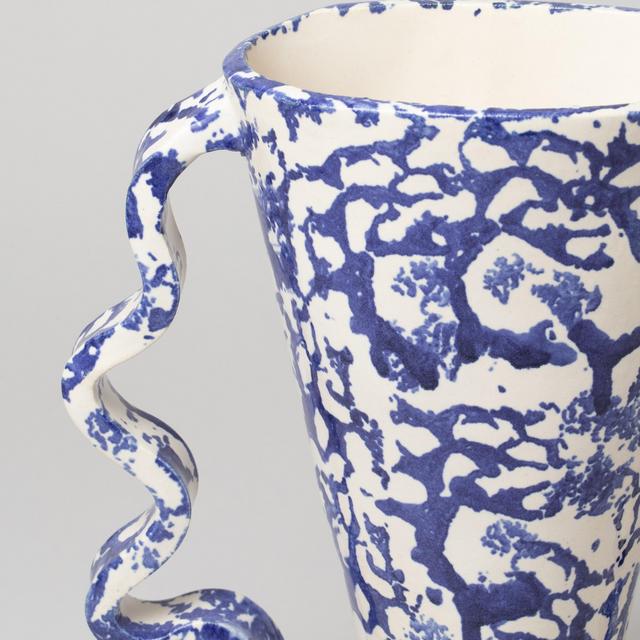 Stretch Vase Blue and White