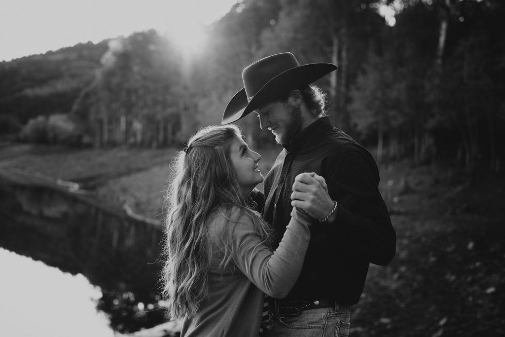 The Wedding Website of Justyne Dembowski and Heath Peters
