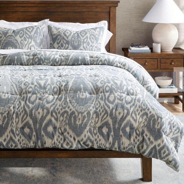 Ikat Jacquard Comforter