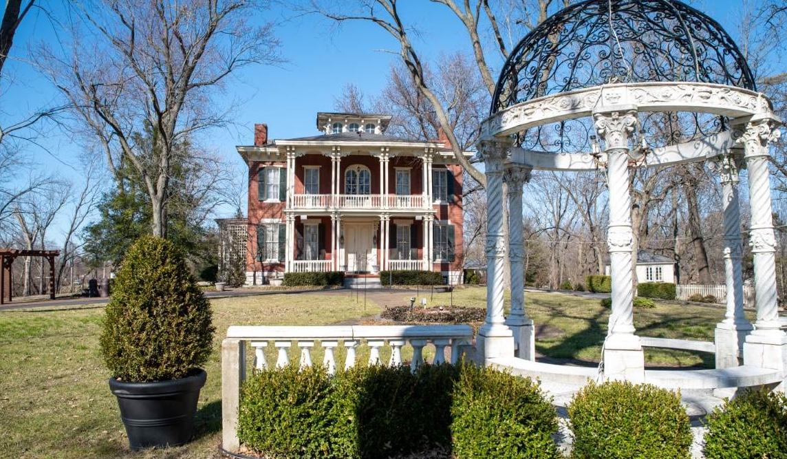 The Wedding Website of Joan Slayton and Tony Nieves