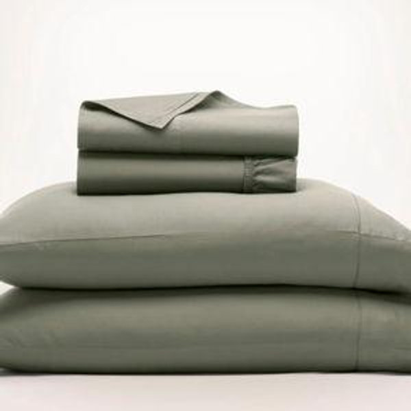 Organic Sheets - Luxury Signature Hemmed Sheet Set | Juniper, King w/ Std. Cases | Boll & Branch