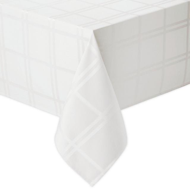 Wamsutta® Solid 60-Inch x 84-Inch Oblong Tablecloth in White