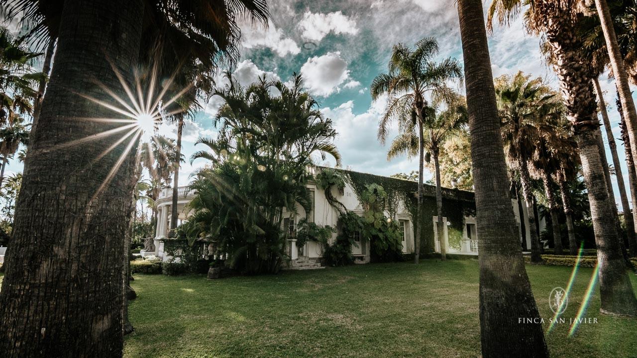 The Wedding Website of Fernanda Talavera and Alejandro Baca