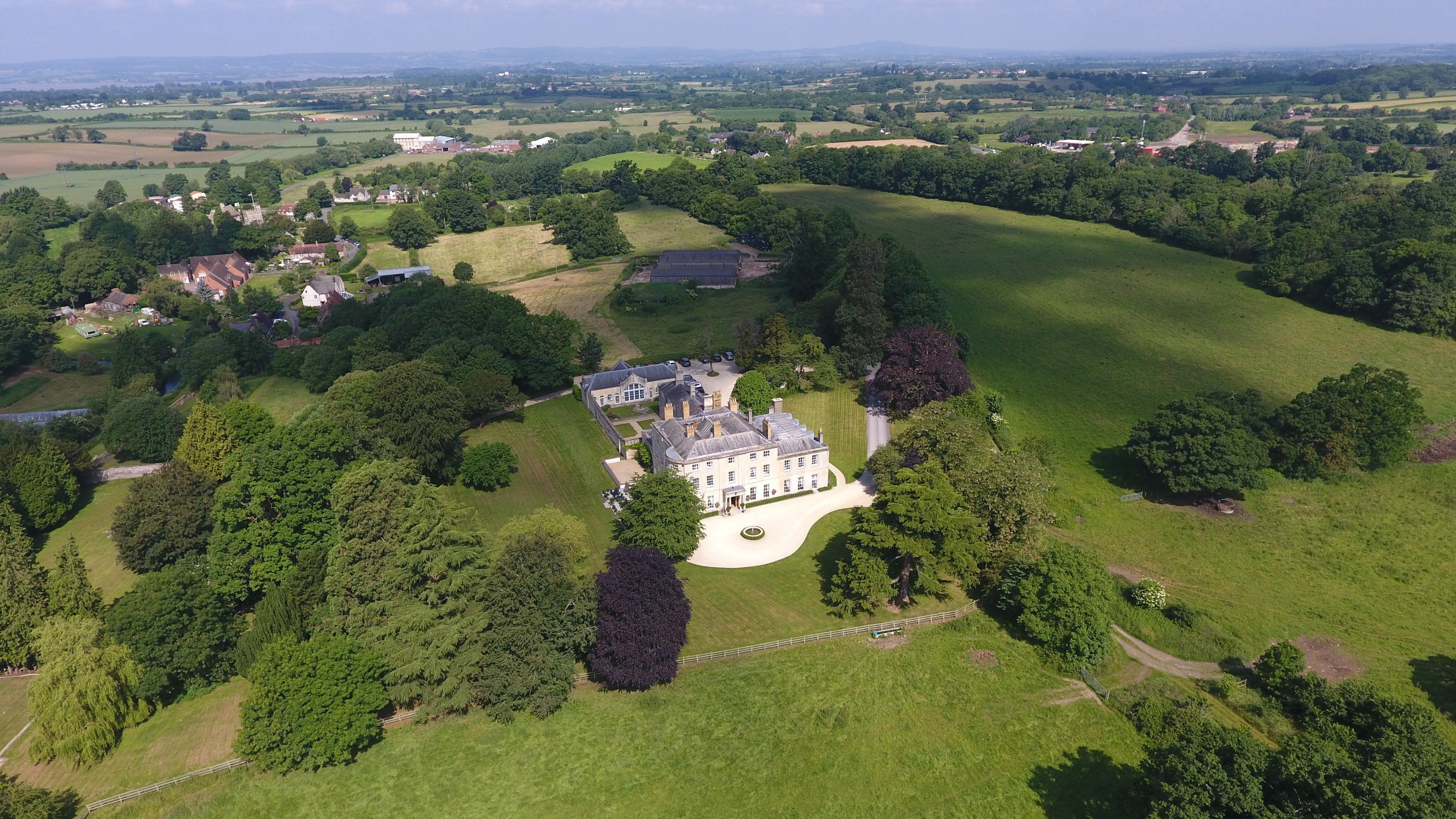 The Wedding Website of Chloe Hughes and Samuel Goldfinch