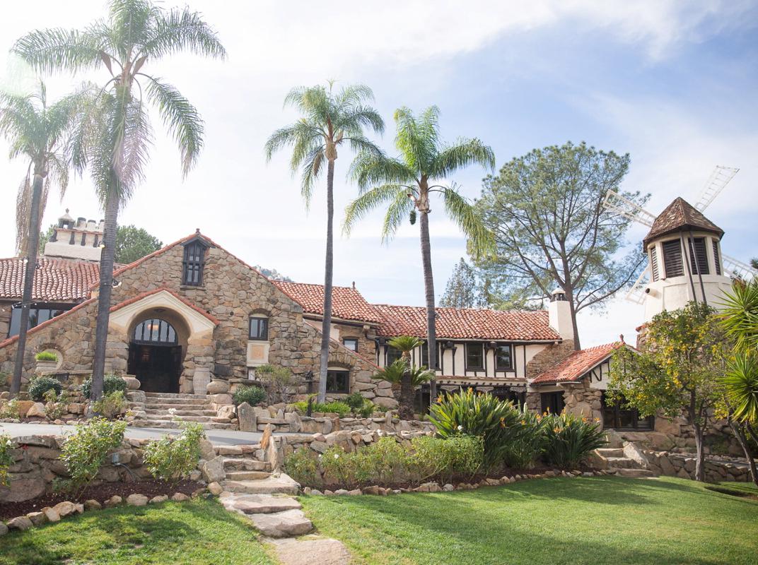 The Wedding Website of Nicole Nelson and Noah Villalobos