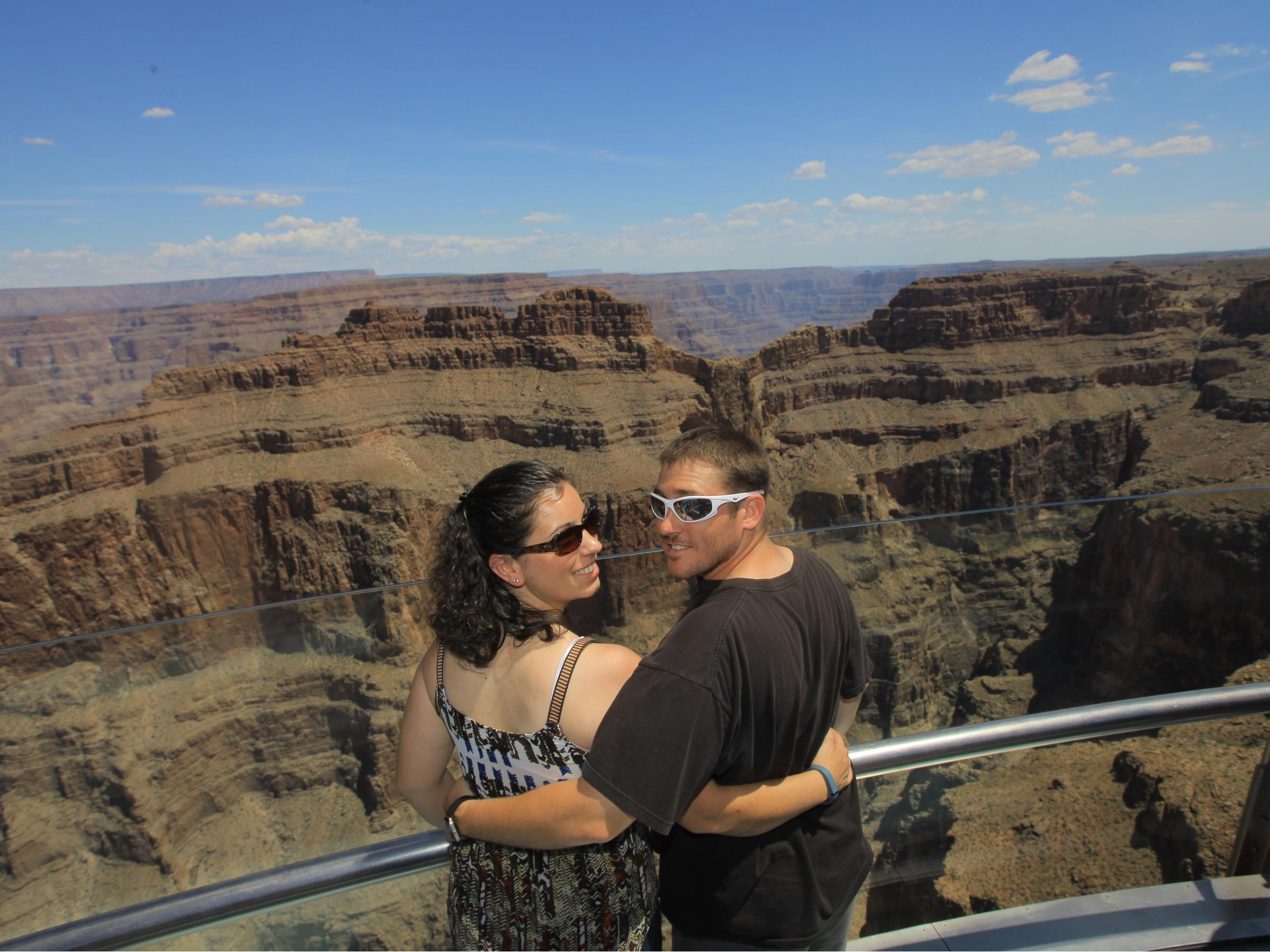 The Wedding Website of Jana Leshley and Raymond Dillon