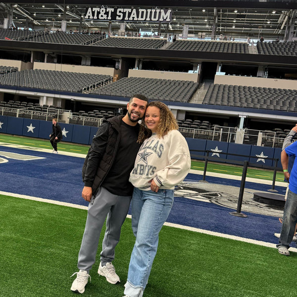 Cowboys vs. Eagles Tickets 🤭