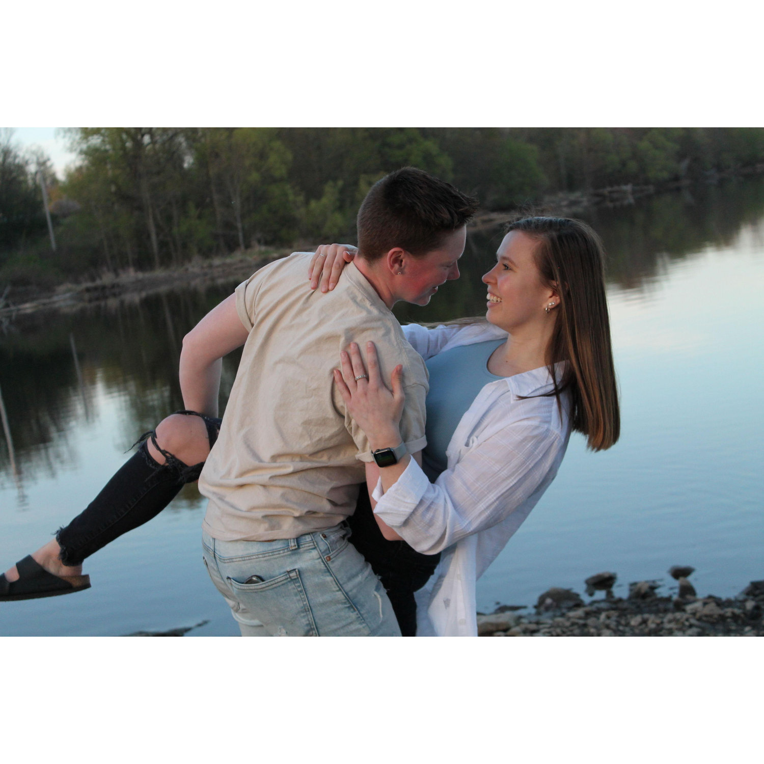 Emily visiting Morgan at Fort Drum for a surprise photo shoot