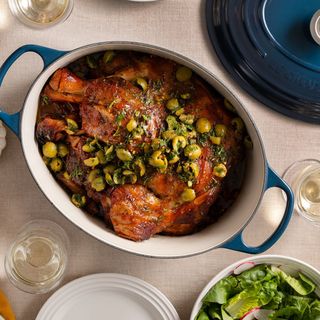Signature Oval Dutch Oven