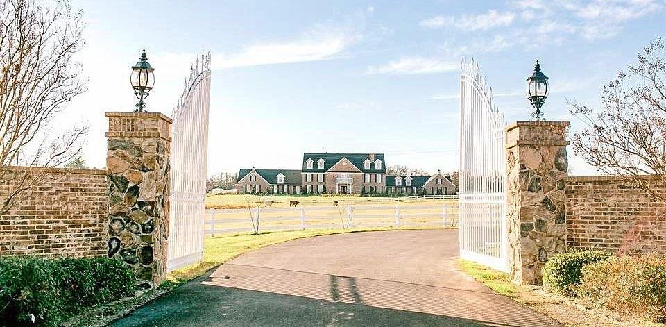 The Wedding Website of Cedric Smith and Jacilyn Esquivel