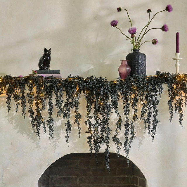 Halloween Cascading Black Boughs Garland