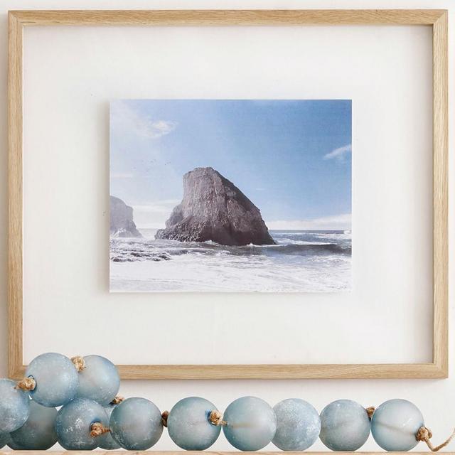 Floating Wood Gallery Frame, 20x24 (21x25 overall) - Natural