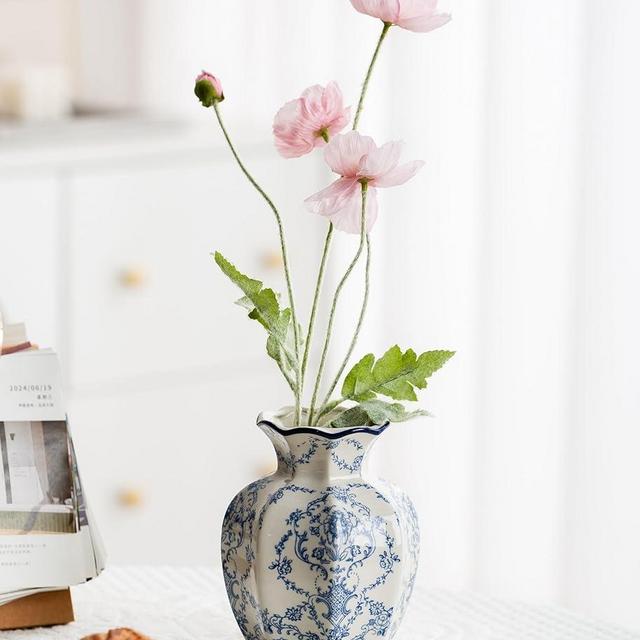 Blue and White Vase, Vintage Blue Ceramic Flower Vessel,Ceramic vases for Home Decor,Vintage Green and Beige for Console Table Mantle Chinoiserie Decor (Blue and White-01, Small)
