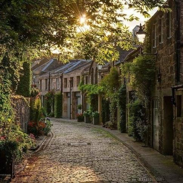 Honeymoon fund (London & Edinburgh)