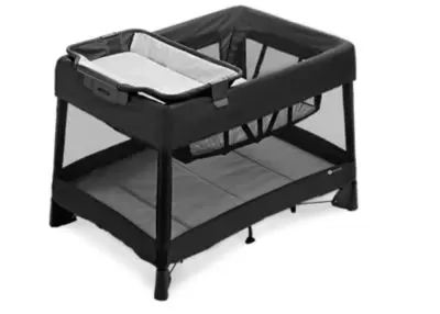 4moms® Breeze® Plus Playard in Black