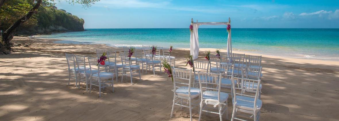 The Wedding Website of Kayla Tear and Vincent Mortillaro
