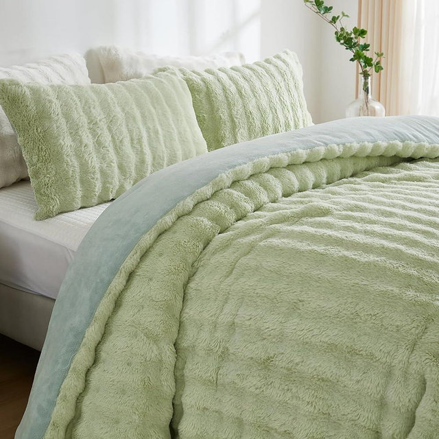 Bedbay Faux Fur Comforter Set Queen Size Sage Green Comforter Luxury Rabbit Fur Plush Fuzzy Furry Bedding Set 3 Pieces Soft Warm Shaggy Velvet Reversible Quilt Duvet Set for Boys Girls Kids