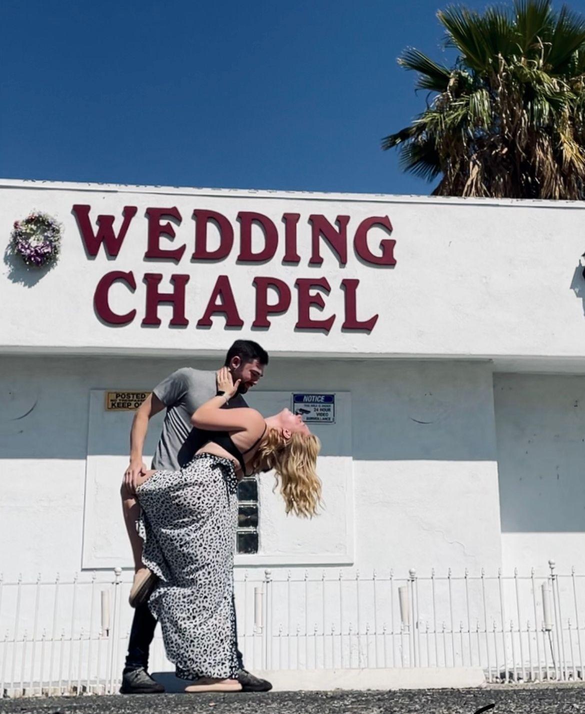 The Wedding Website of Ariel Zdun and Austin Hildebrandt