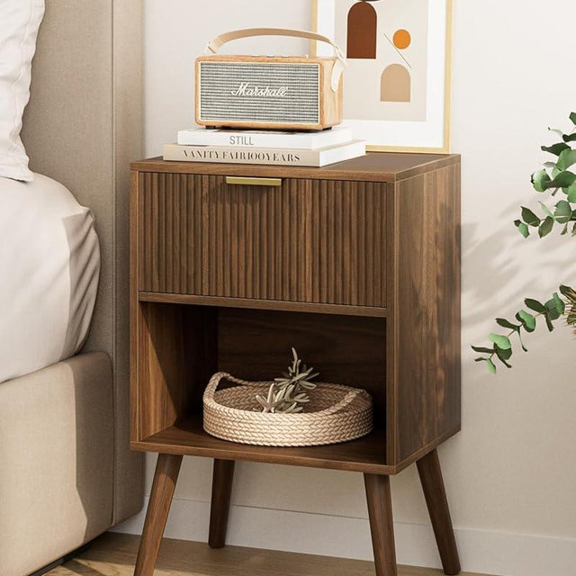 Aienvey Nightstand, Small Side Table, Bedside Table with Drawer, Modern Night Stand, End Table for Bedroom, Living Room (Walnut Stripe)