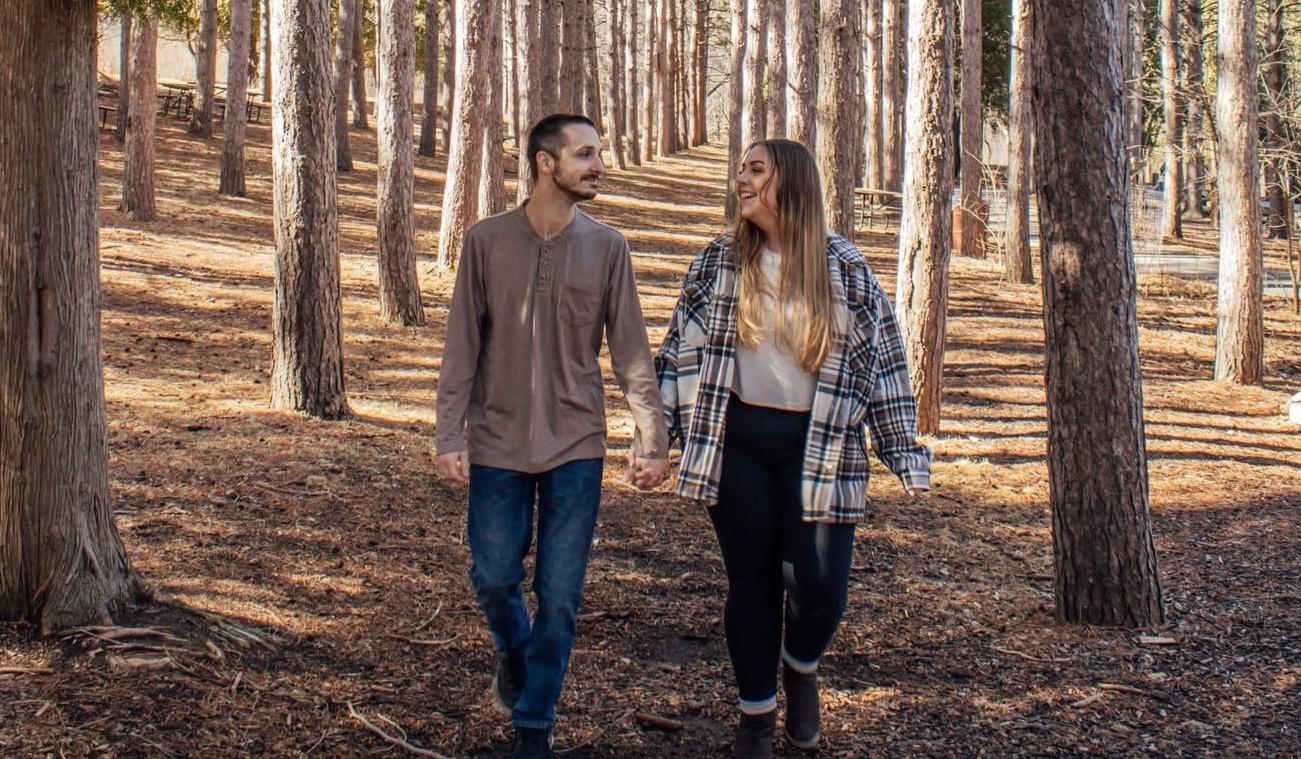 The Wedding Website of Savannah Schloesser and Jt Edwards