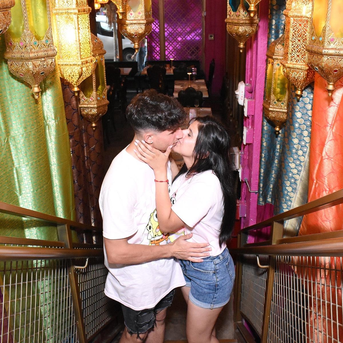 This is a picture of us in our first trip alone together❤️ we went to Miami Beach 🏖️