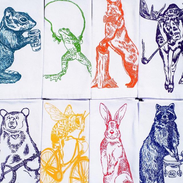 Cloth Napkins Set of 8 - Multi Color Screen Printed Animal Napkins - Cloth Napkins for Kids - Dinner Napkins - Kids Napkins - Woodland Decor