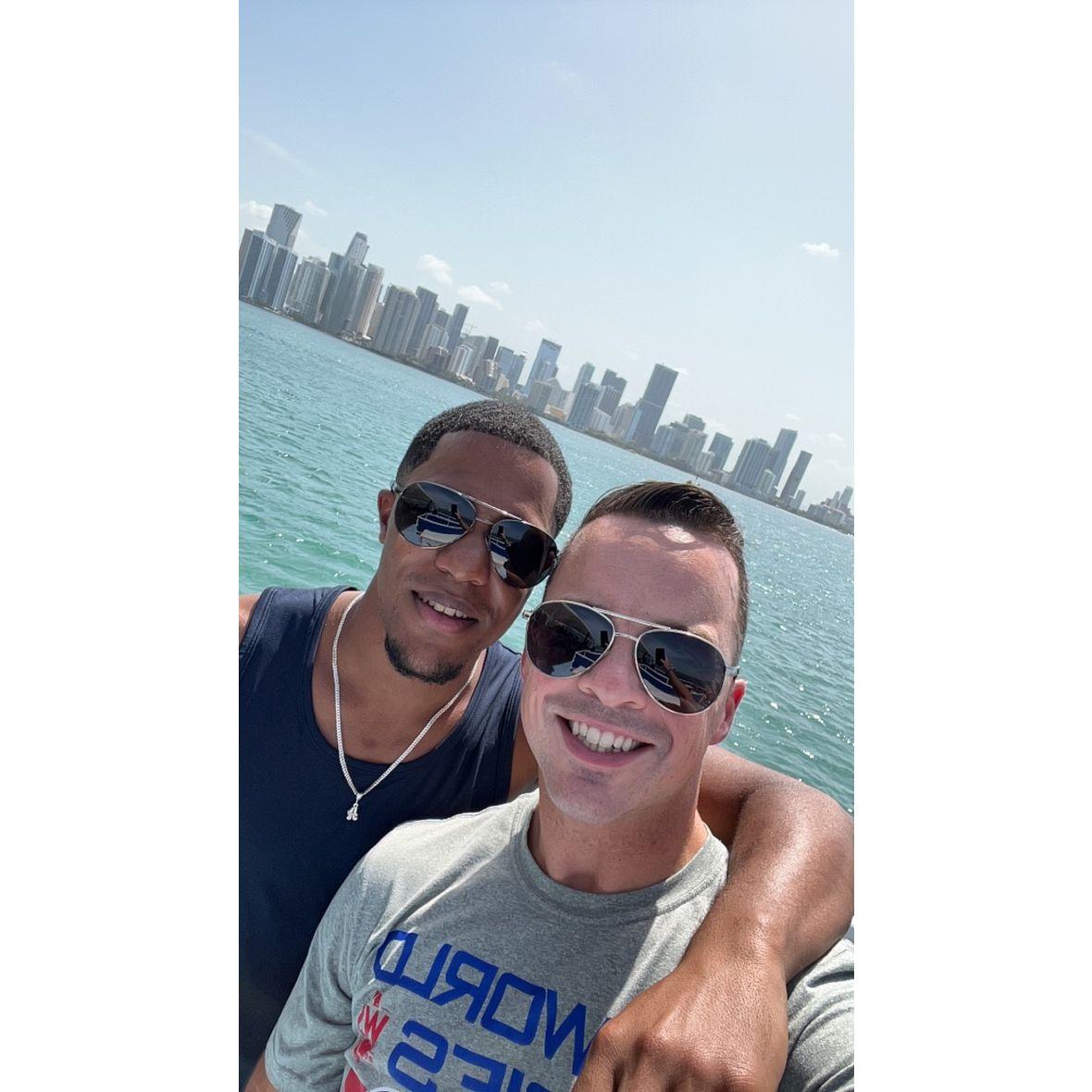 Boat tour all around the mansions of Miami