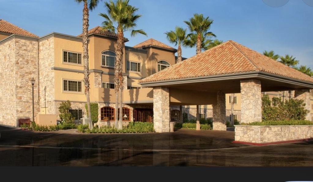 The Wedding Website of Kessia Cisneros and Jonathan Lozier