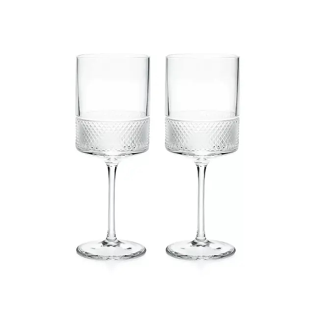 Diamond Point Wine Glasses in Crystal Glass