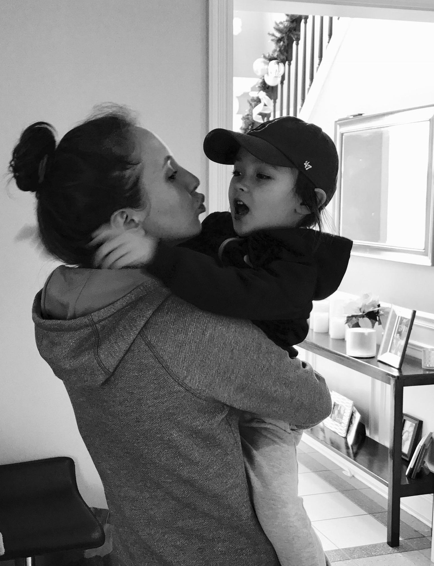 Alyssa visiting her little cousin and flower girl Ella in Philadelphia