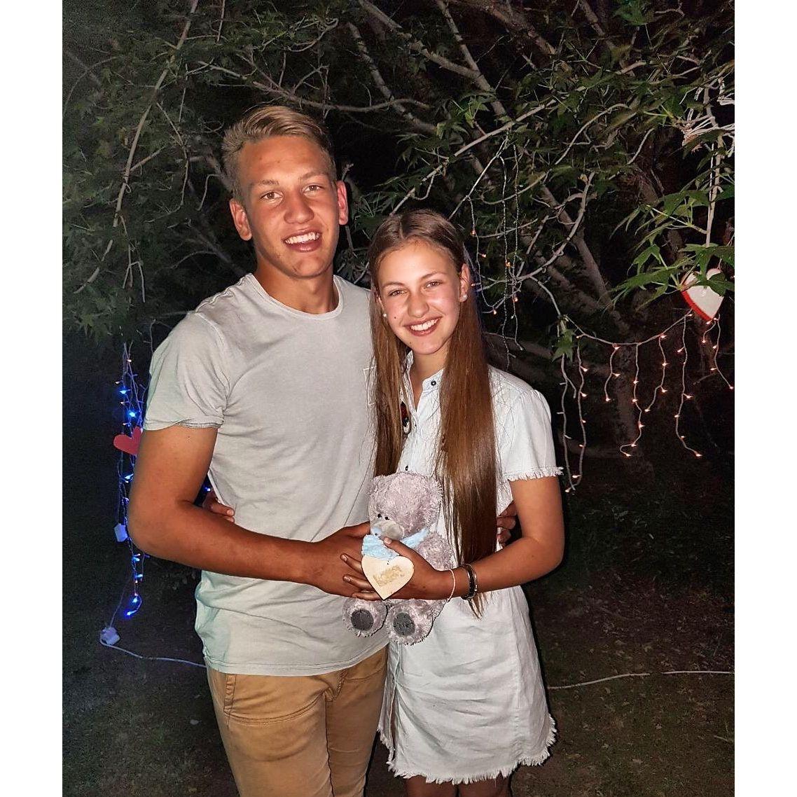 Offisieel meisie en kerel