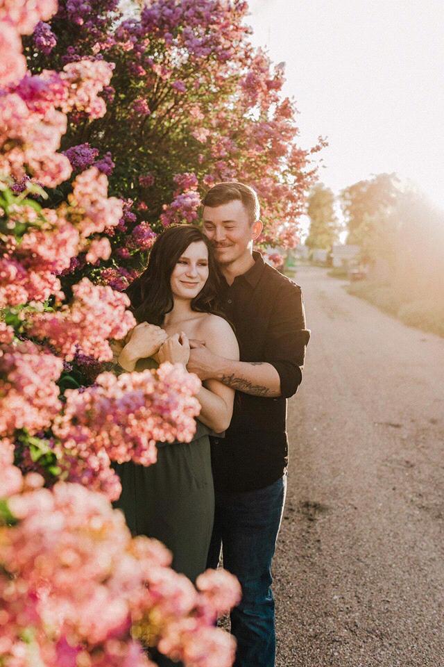 Snuggling in an alley, E-Sesh May 2019