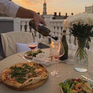 A Romantic Roman Dinner