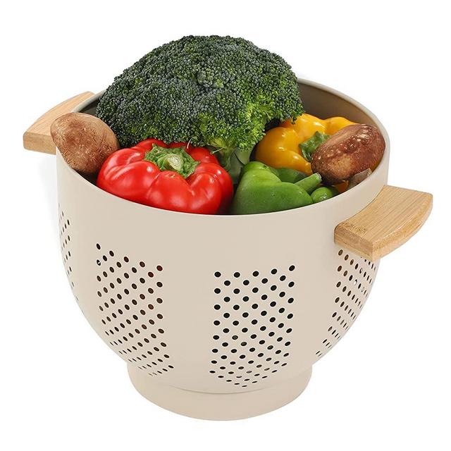 Metal Colander with Wood Handle, 5.5 Quart Powder Coated Steel Large Kitchen Strainer Stable Base,Sand Yellow