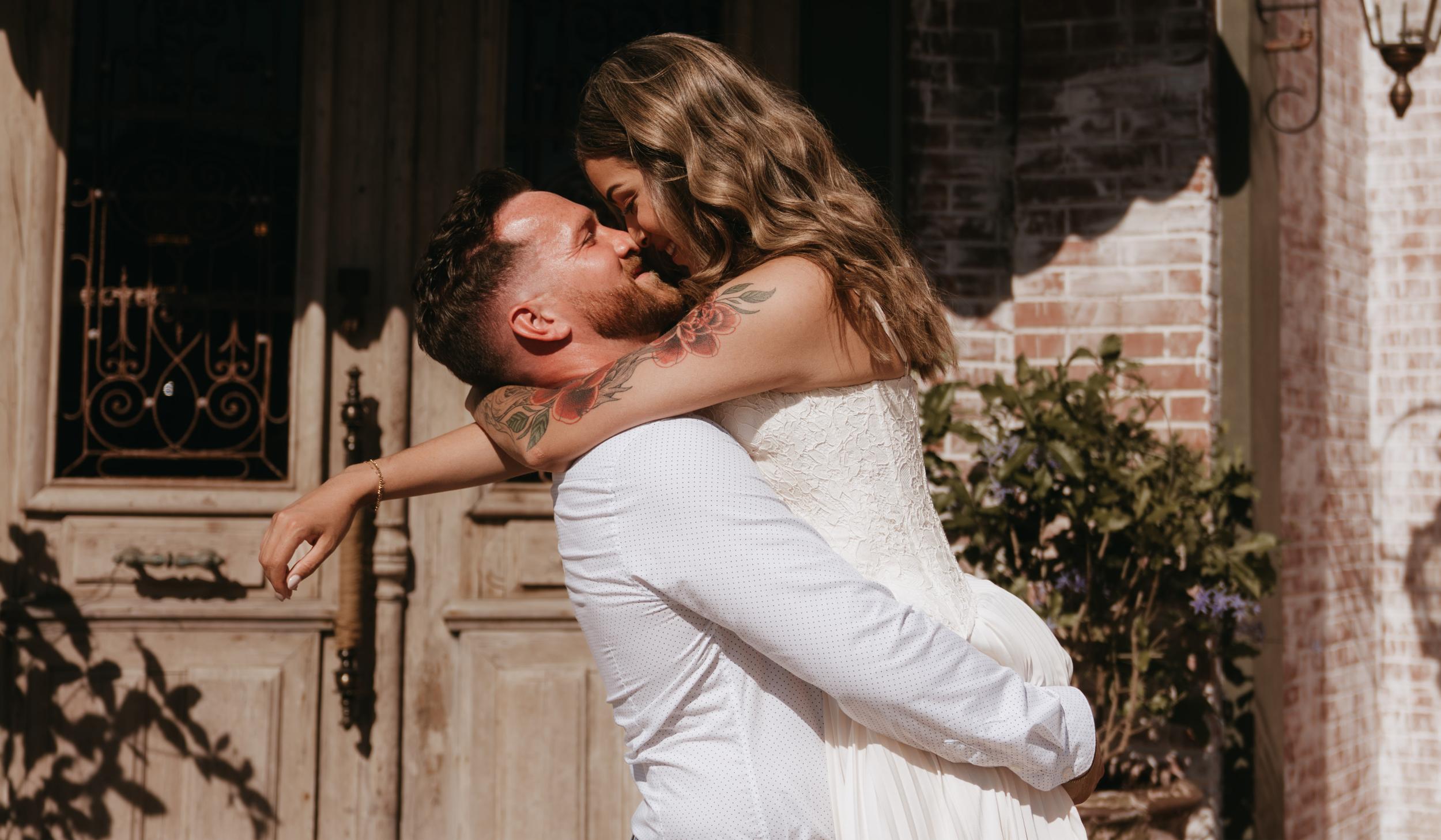 The Wedding Website of Roxana Perez Martin and Michael Joseph Midolo