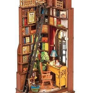 Silent Corner Study Book Nook