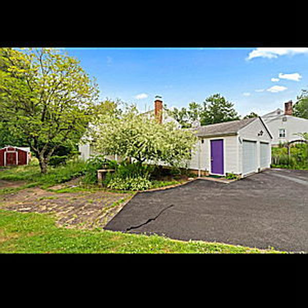 Help us continue to renovate our first home!