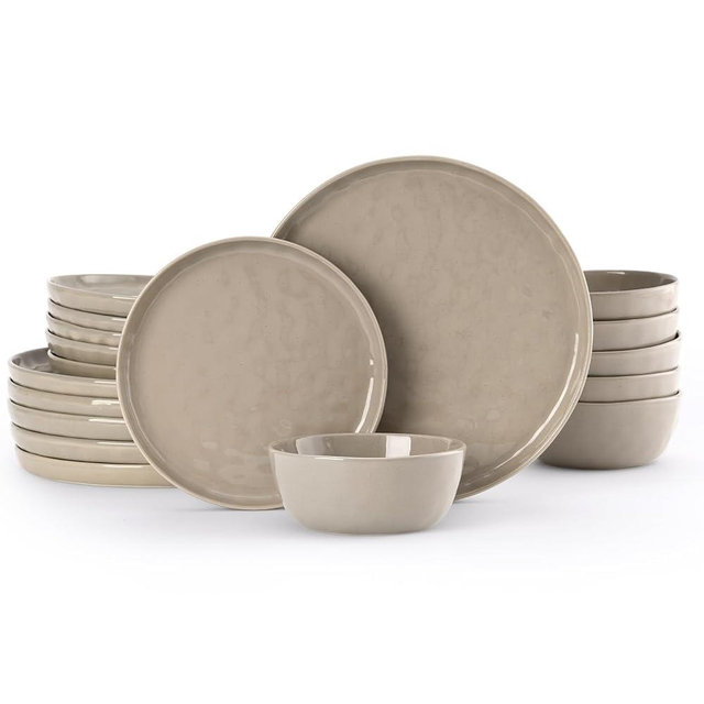 Famiware Mars Plates and Bowls Set, 18 Pieces Dinnerware Sets, Dishes Set for 6, Cinnamon Brown