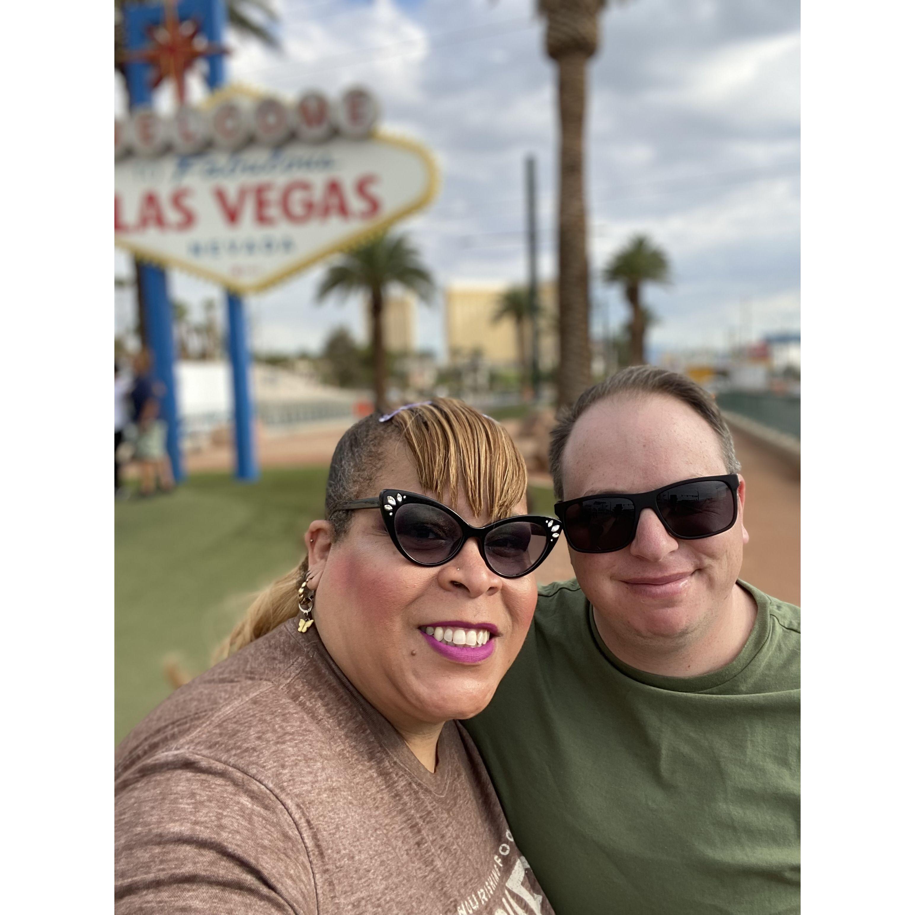 Revisiting the Las Vegas sign