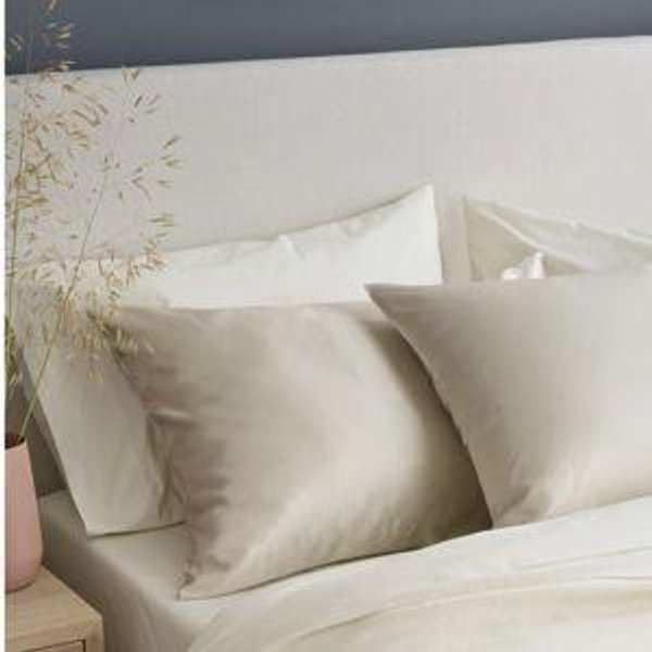 100% Mulberry Silk Pillowcase | Quince in White