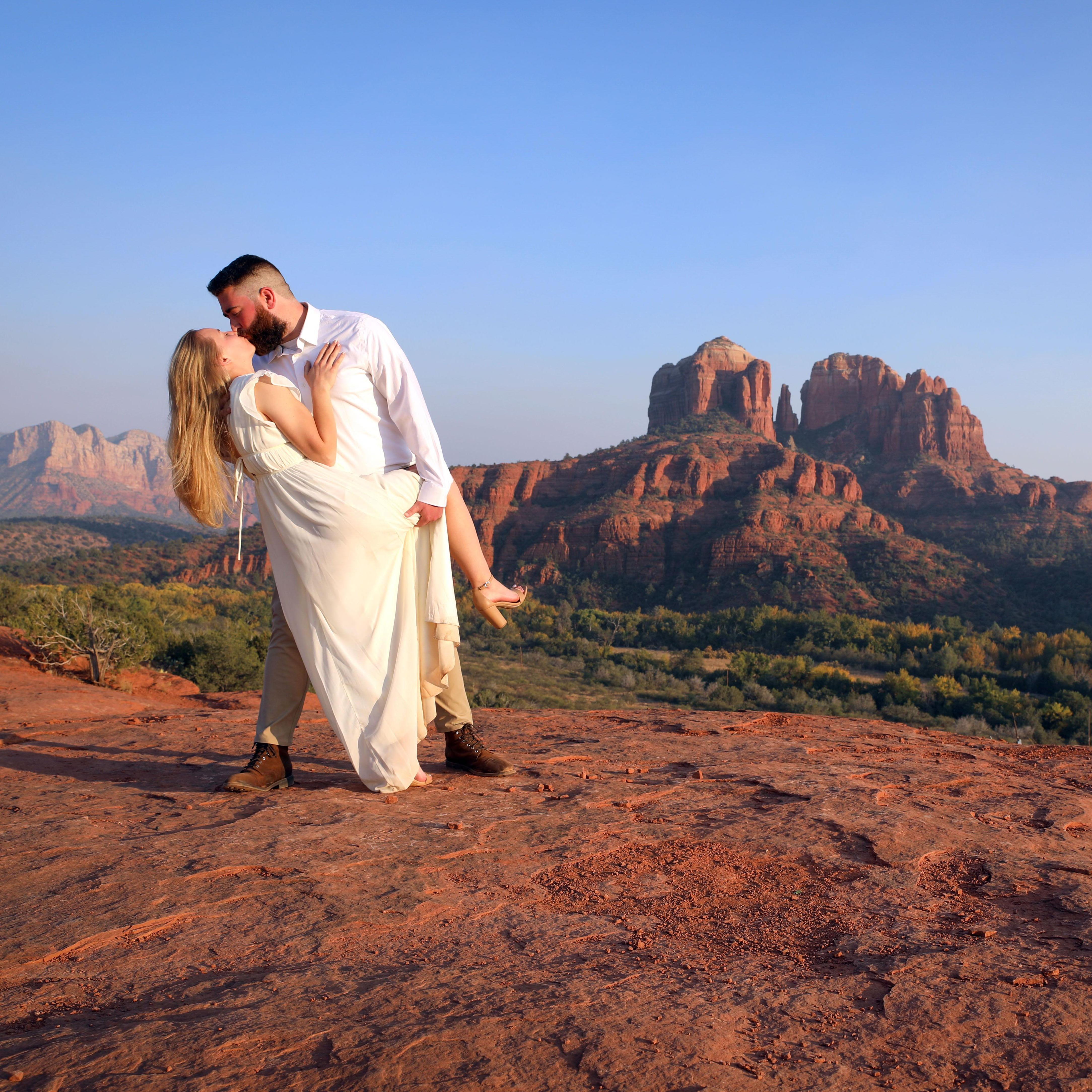 Wedding photos in Sedona, Arizona