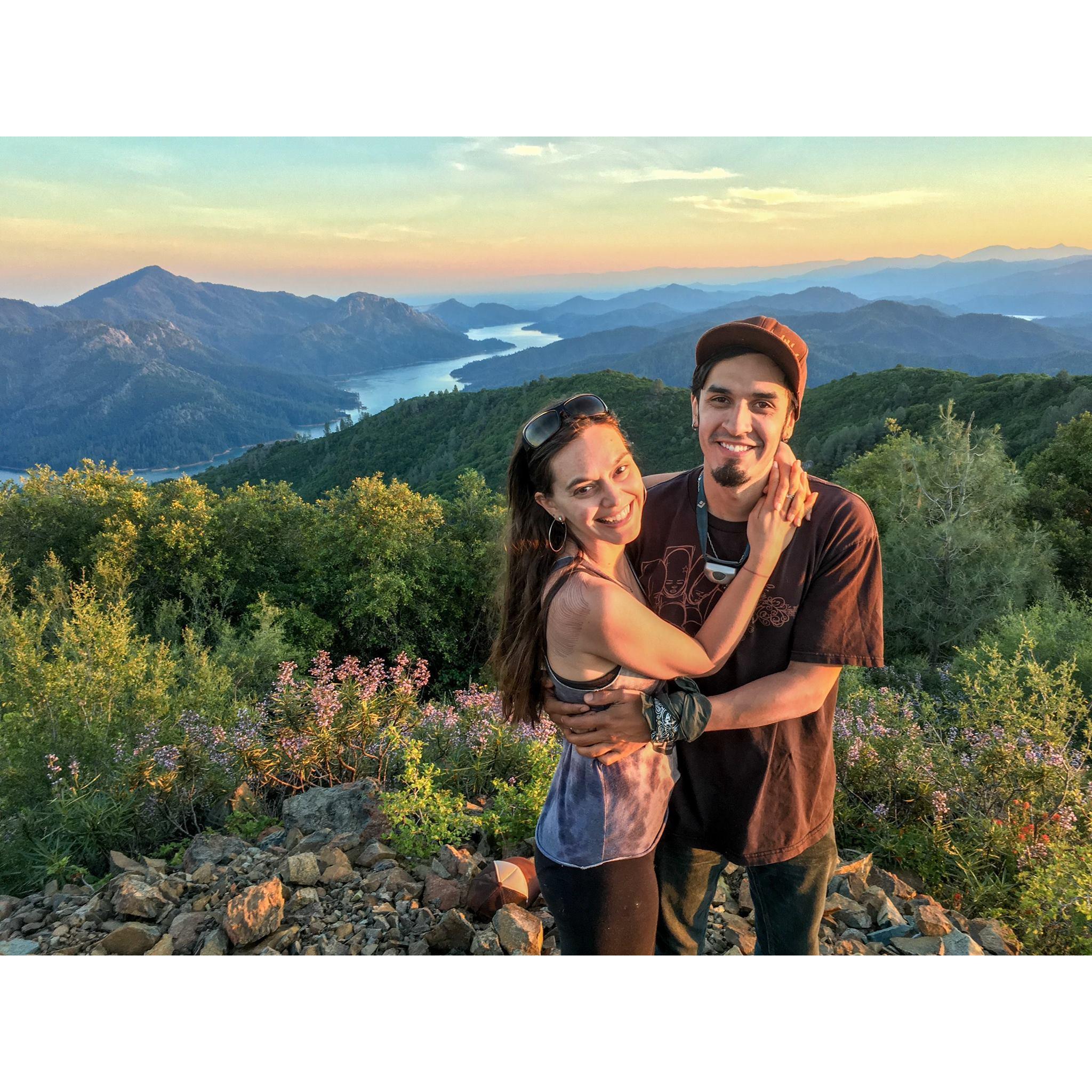 Above Lake Shasta, camping as usual!