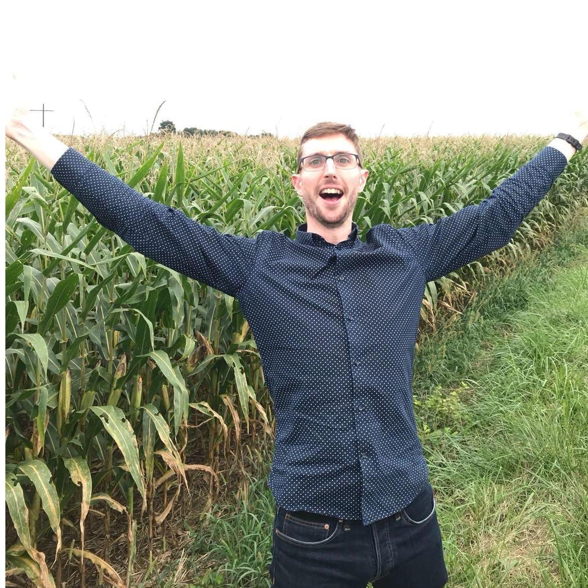 Dan's first time ever experiencing walking through a Central Pennsylvania corn field! SO MUCH CORN!