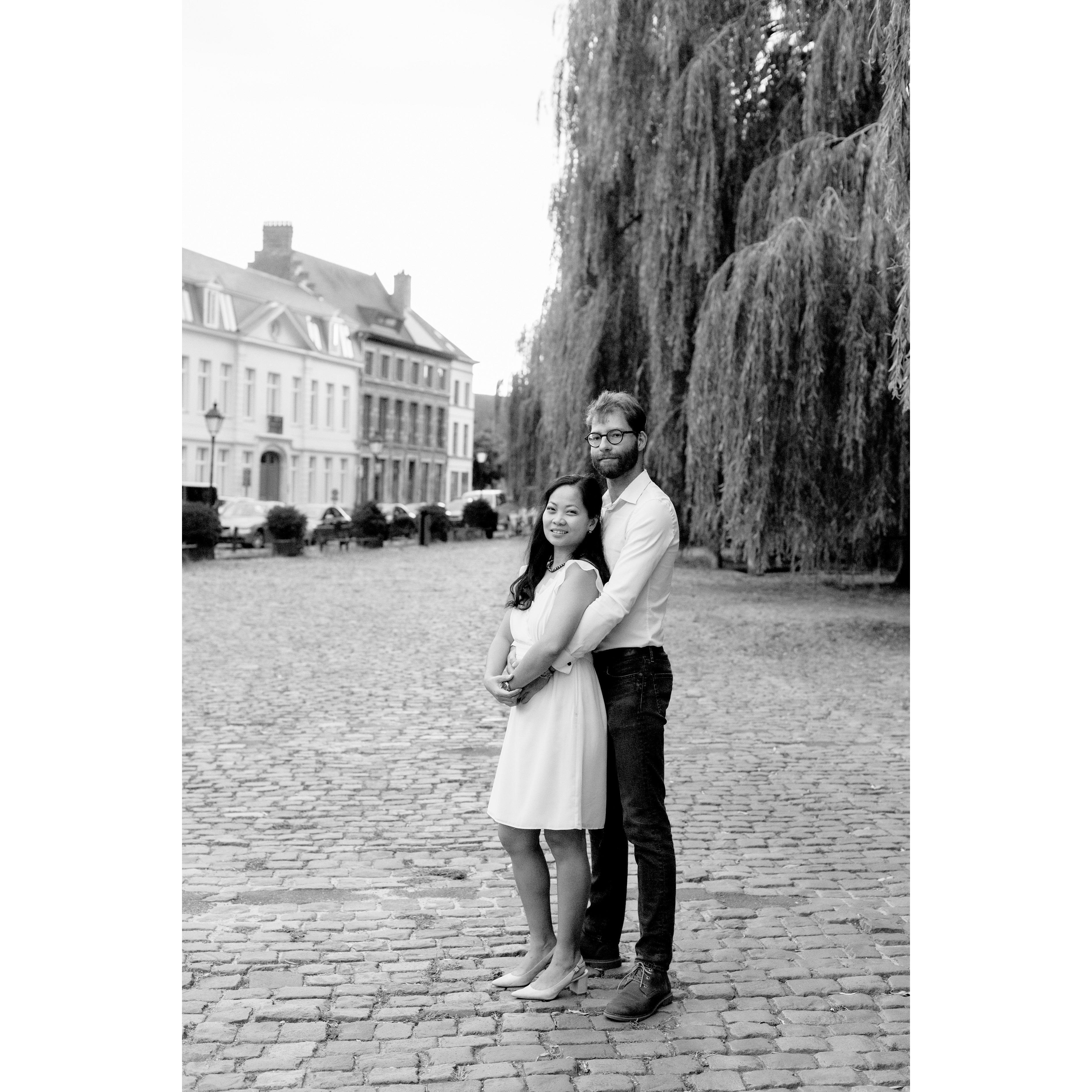 Engagement Photoshoot: Weeping Willows at the Lievekaai