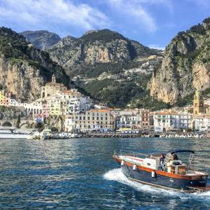 Boat tour along the Amalfi Coast