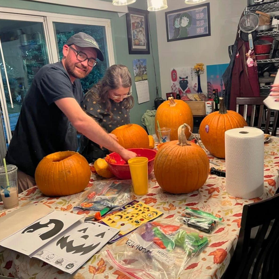 Pumpkin carving for Halloween 2024, hosted by Mike's sister Stephanie.