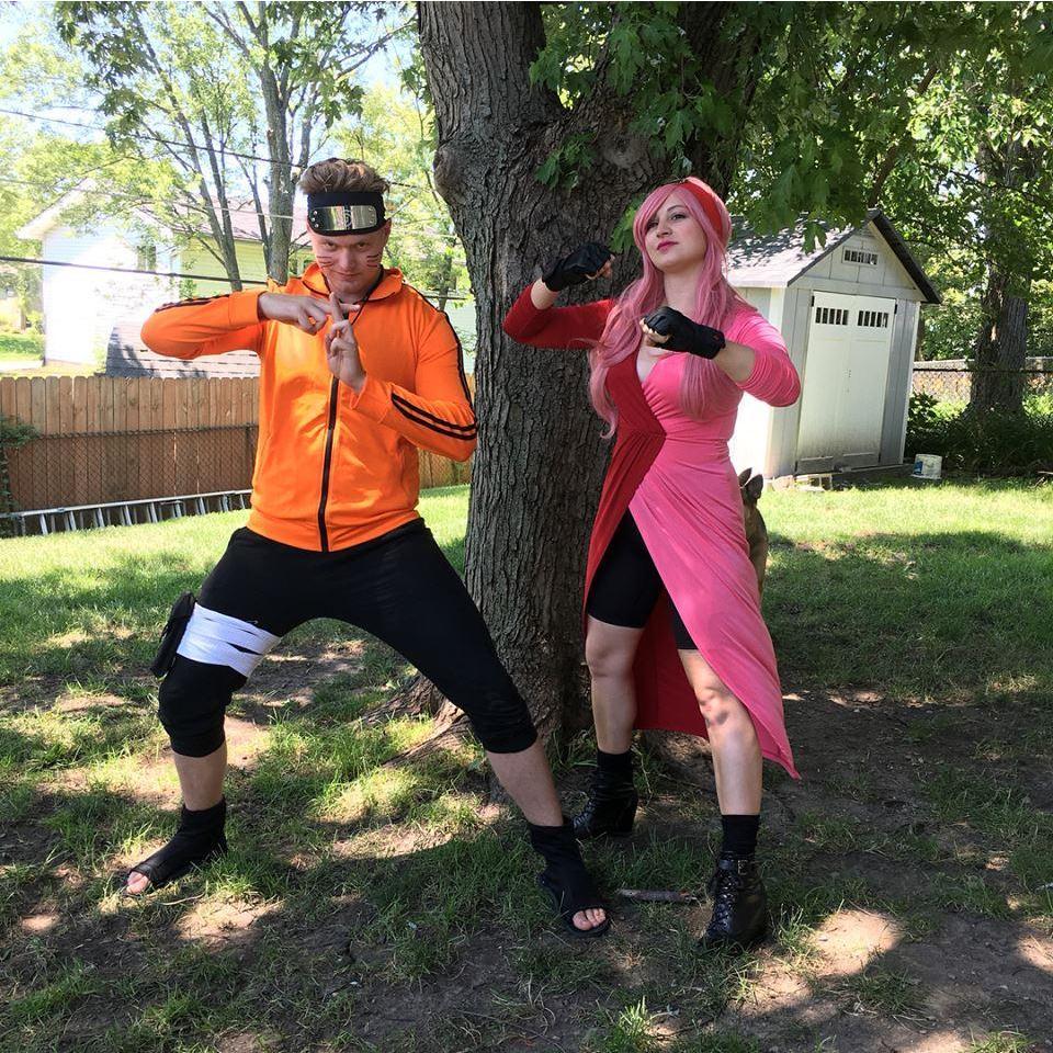 Couples who Con together, stay together.