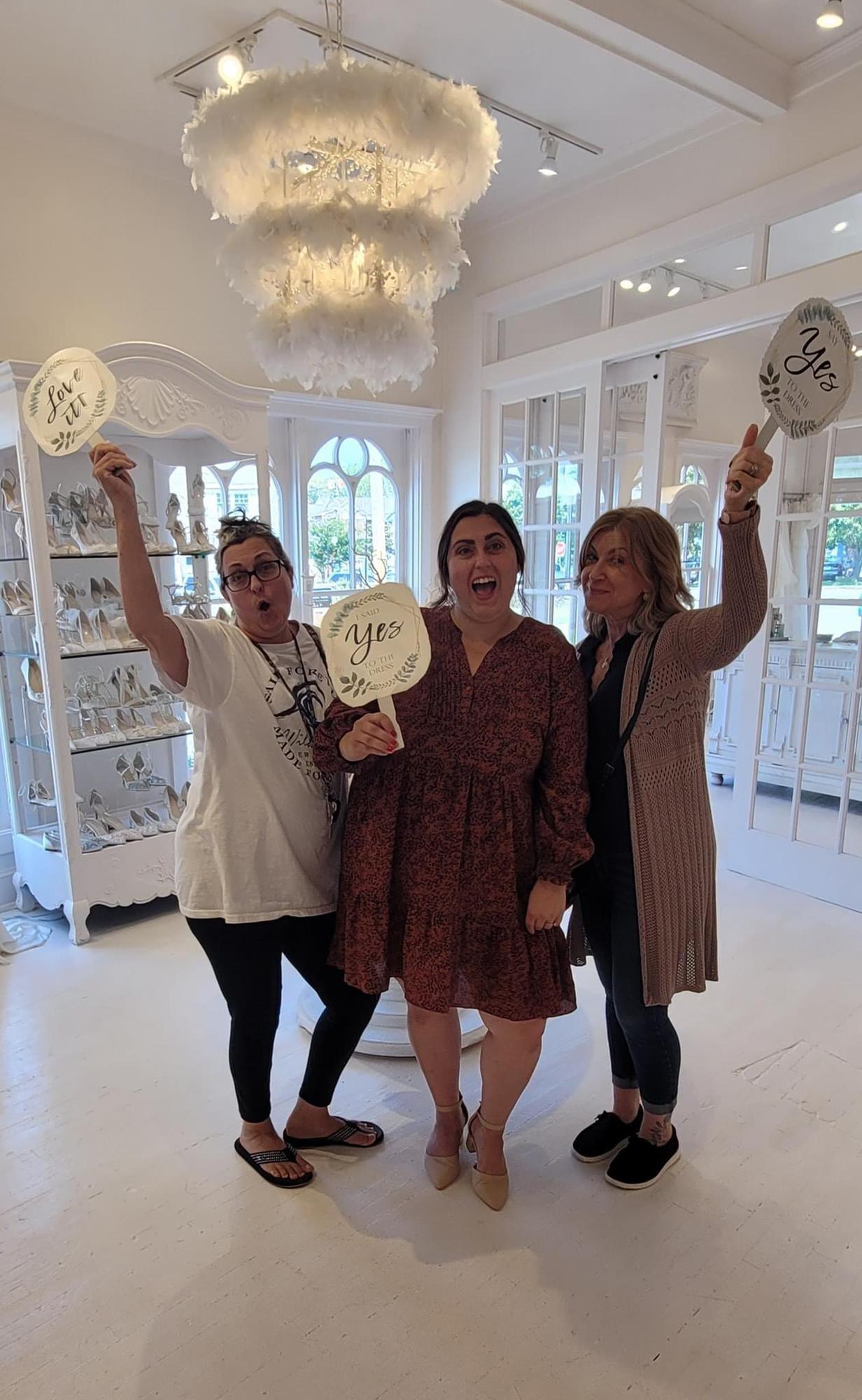 Taylor Said Yes To The Dress! September 17, 2022